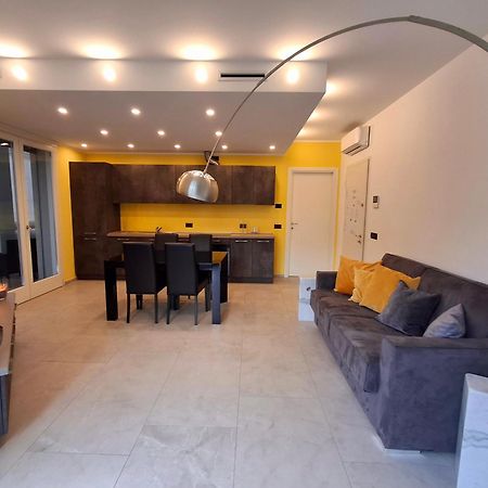 Casa Di Como. Luaran gambar
